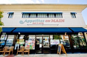 Appetites on Main — Nina Lea Photo