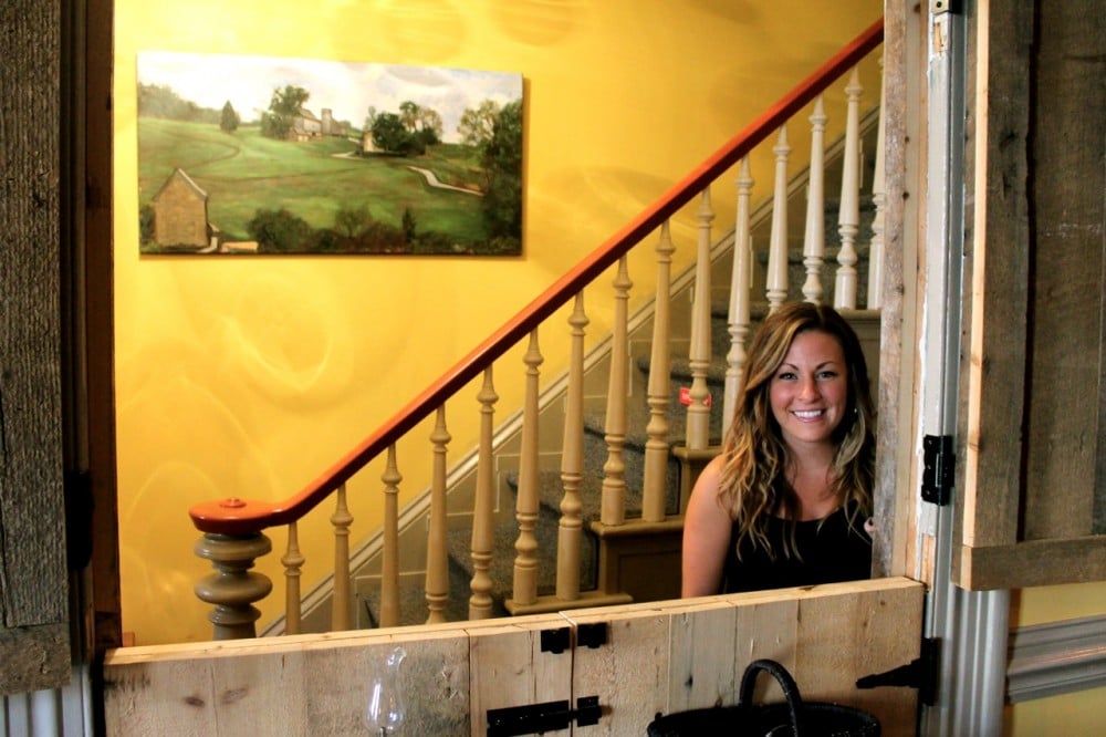 Roots Cafe, Host Desk