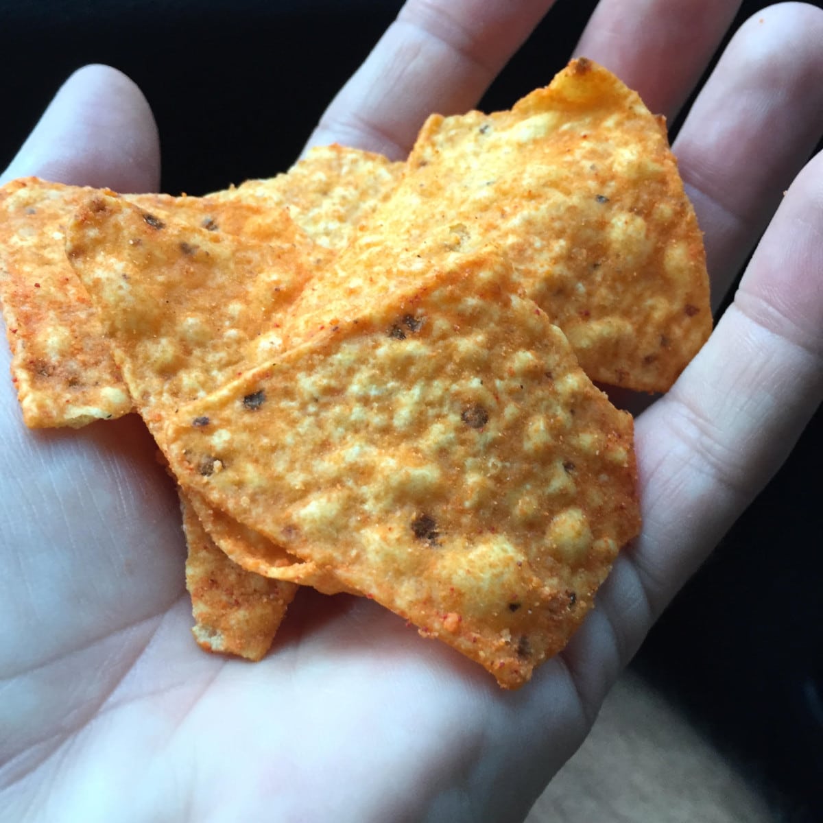 Doritos, in Hand