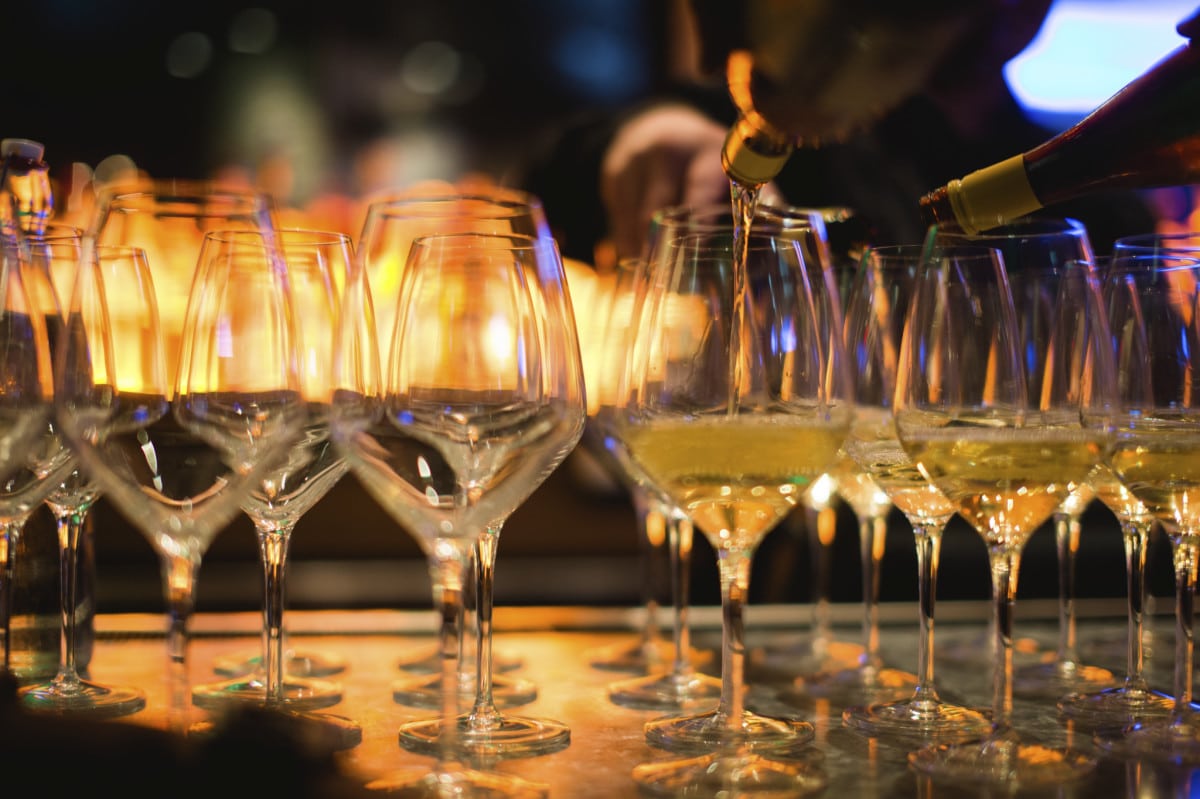 White Wine Pour