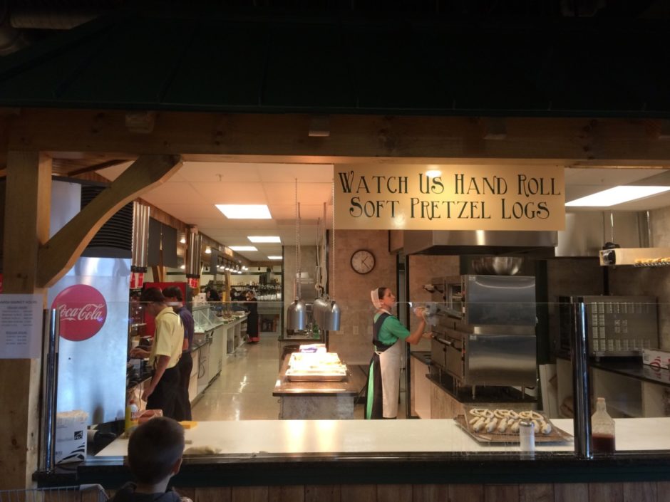 Amish Market Soft Pretzel Stand