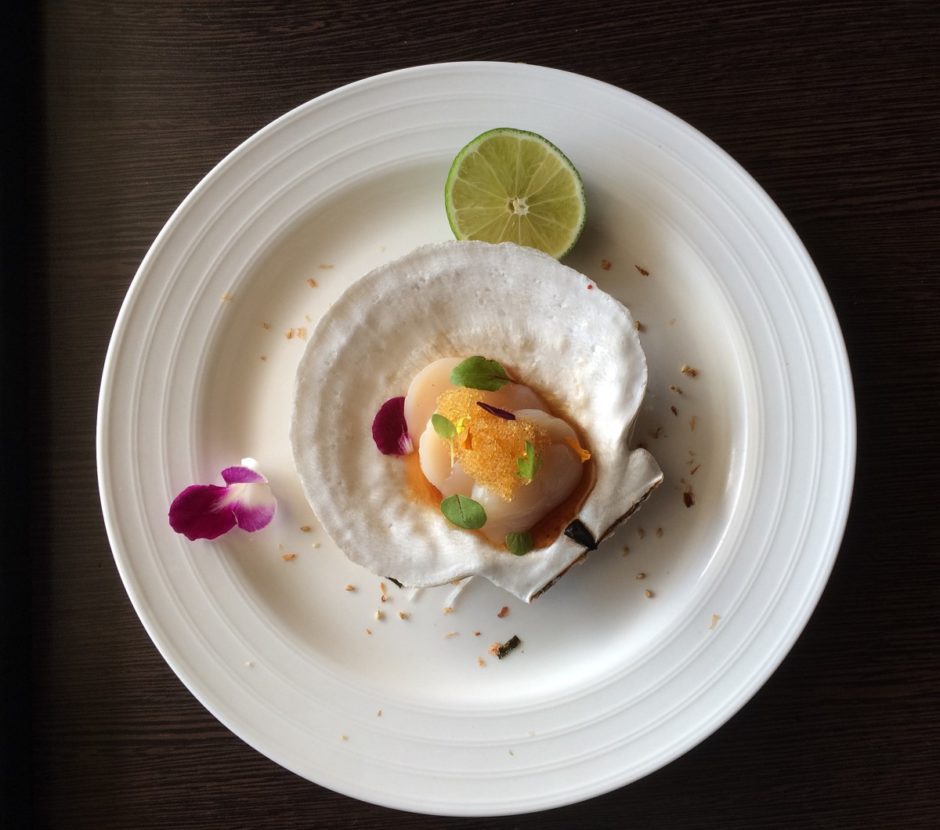 Murasaki scallop and fish roe
