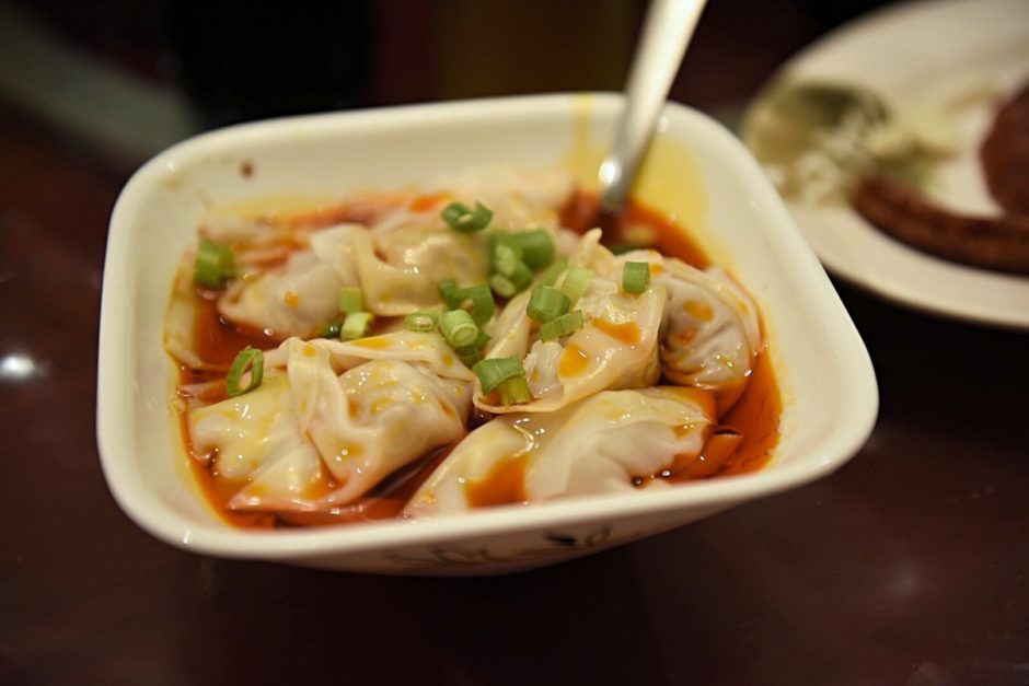 Han Dynasty wontons in chili oil