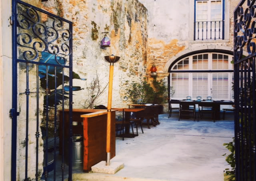 croatia-courtyard