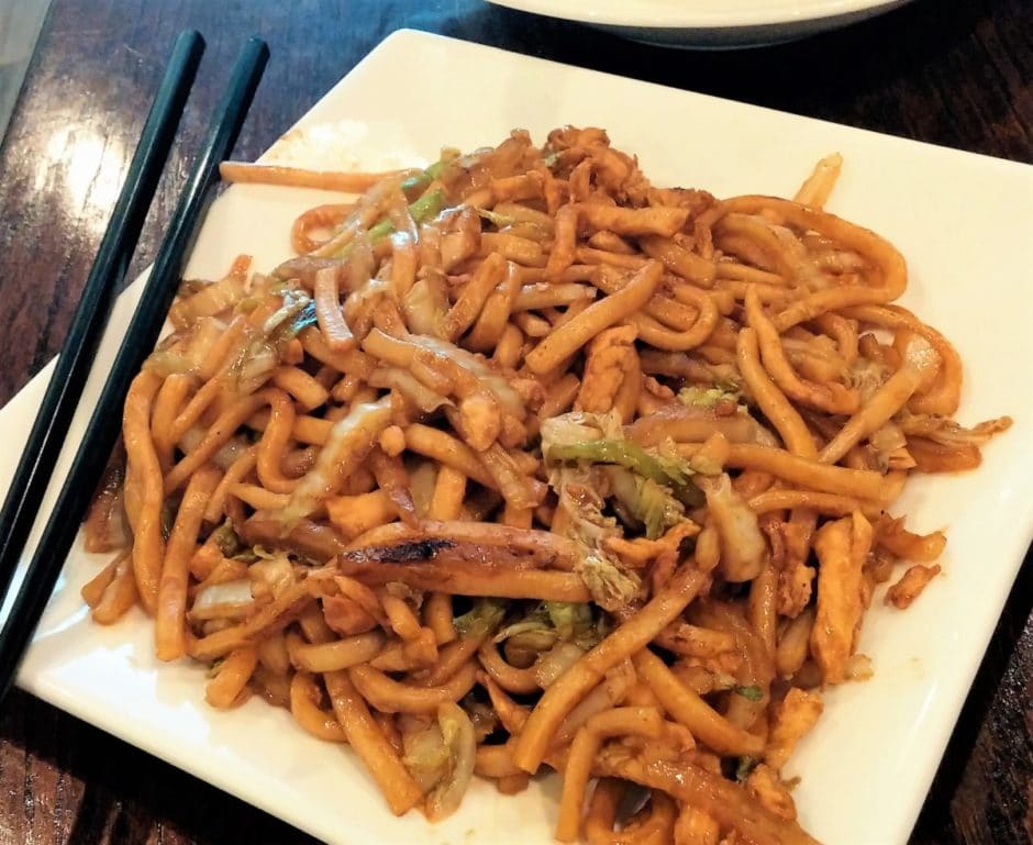 tom's-dim-sum-shanghai-stir-fried-noodles