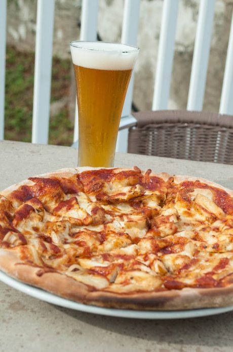 manayunk-brewing-company-pizza