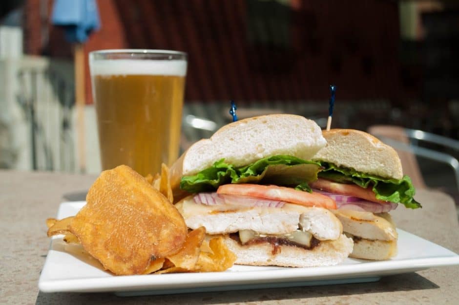 manayunk-brewing-company-sandwich