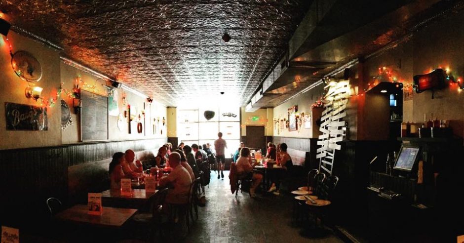 phl-khyber-pass-pub-interior