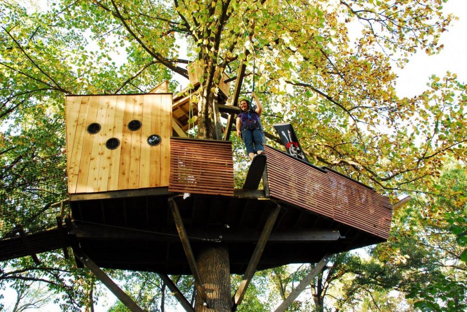 treehouse-world-pirate-ship-facebook