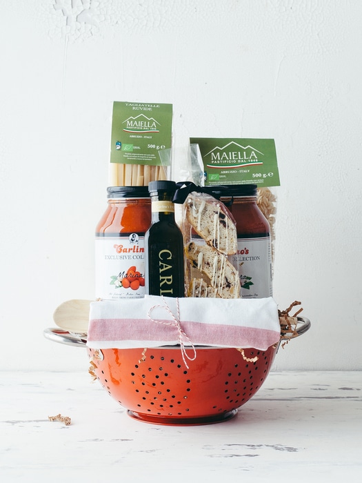 carlinos-pasta-gift-basket