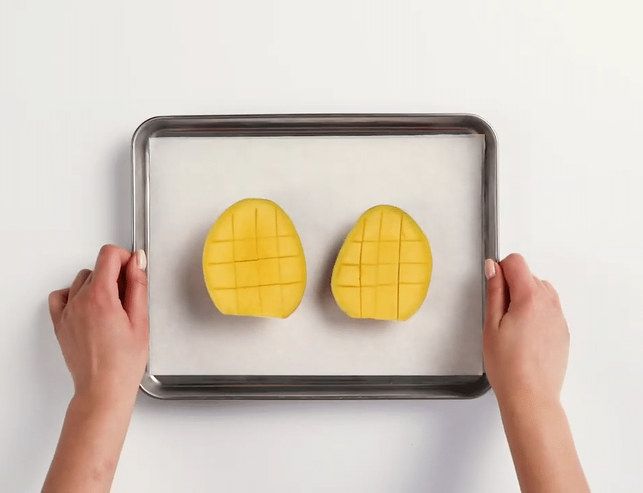 How to cut a mango