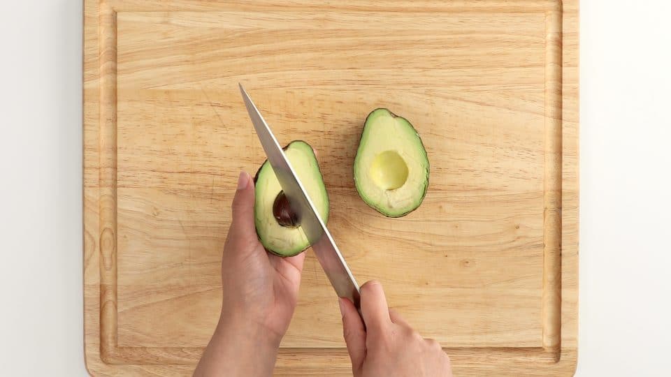 how to cut an avocado