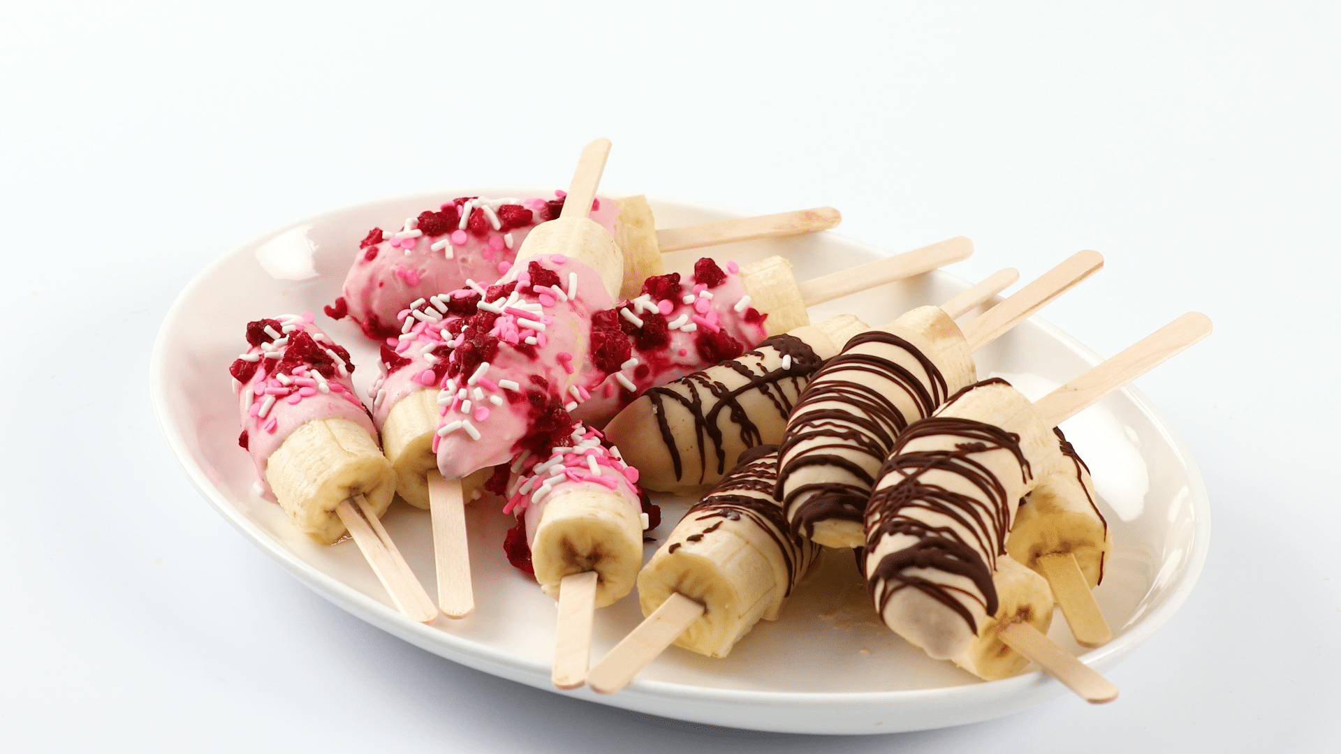 Nourish PA: Frozen Banana Yogurt Pops, 2 Ways