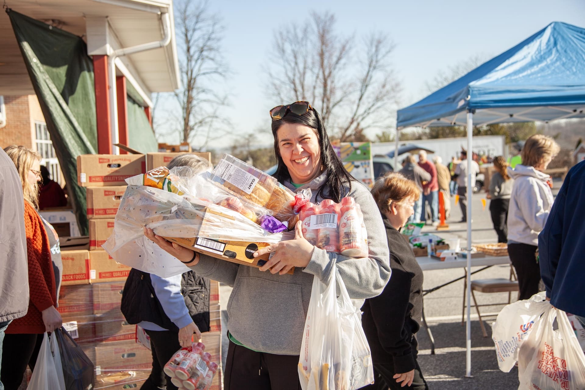 Food distribution at Blessings of Hope in PA.