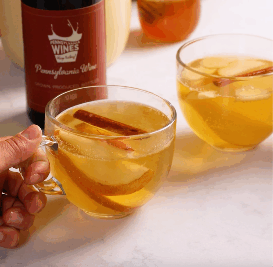 Ginger pear mulled white wine with PA wine.