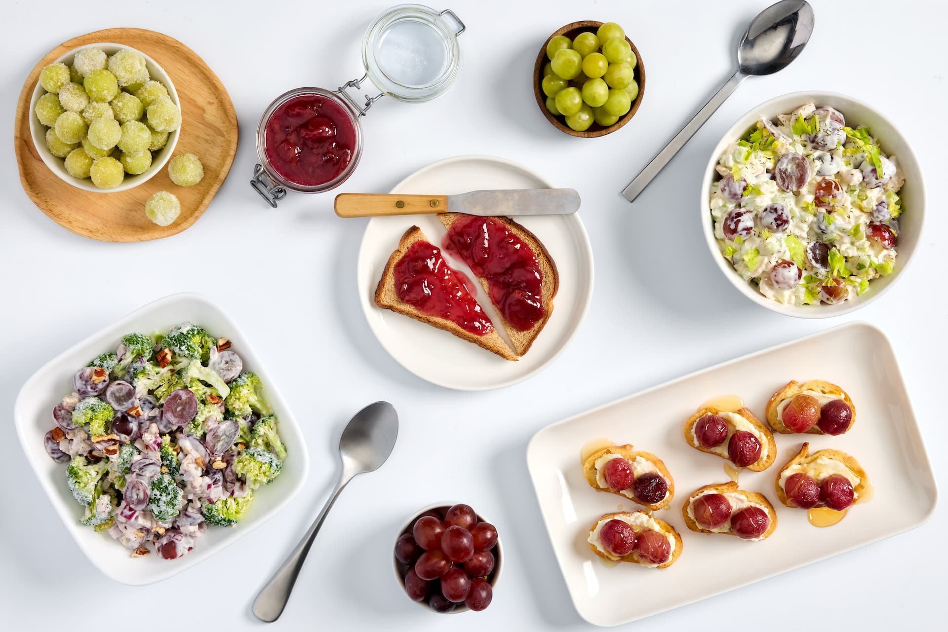 Nourish PA ways to use grapes in simple recipes.